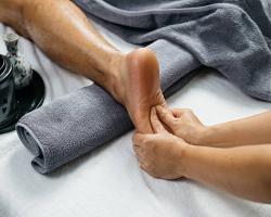 Foot Massage (15 mins)