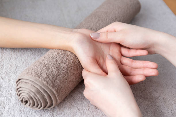 Palm Massage (15 mins)